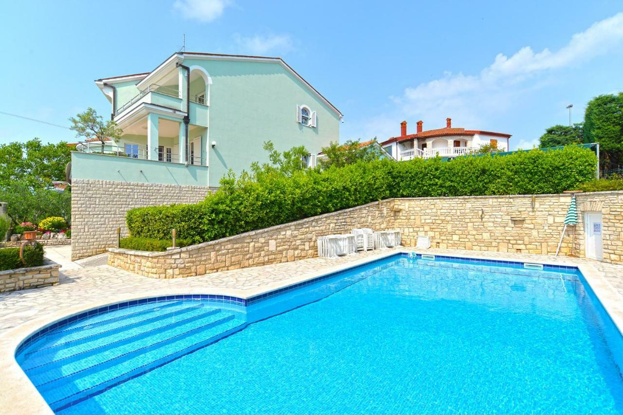 Pool Apartments 624 Pula Exteriér fotografie