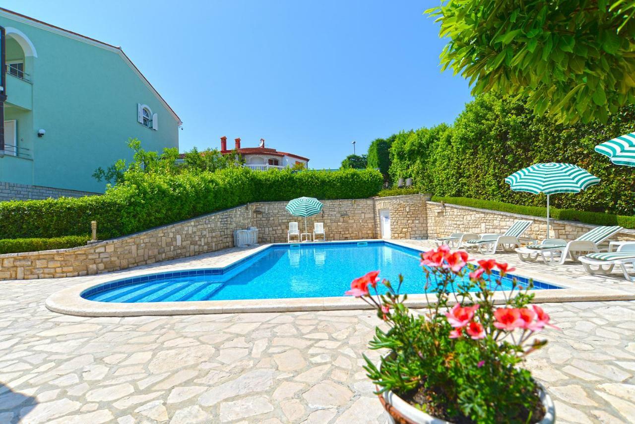 Pool Apartments 624 Pula Exteriér fotografie
